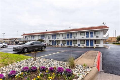 motels in north richland hills